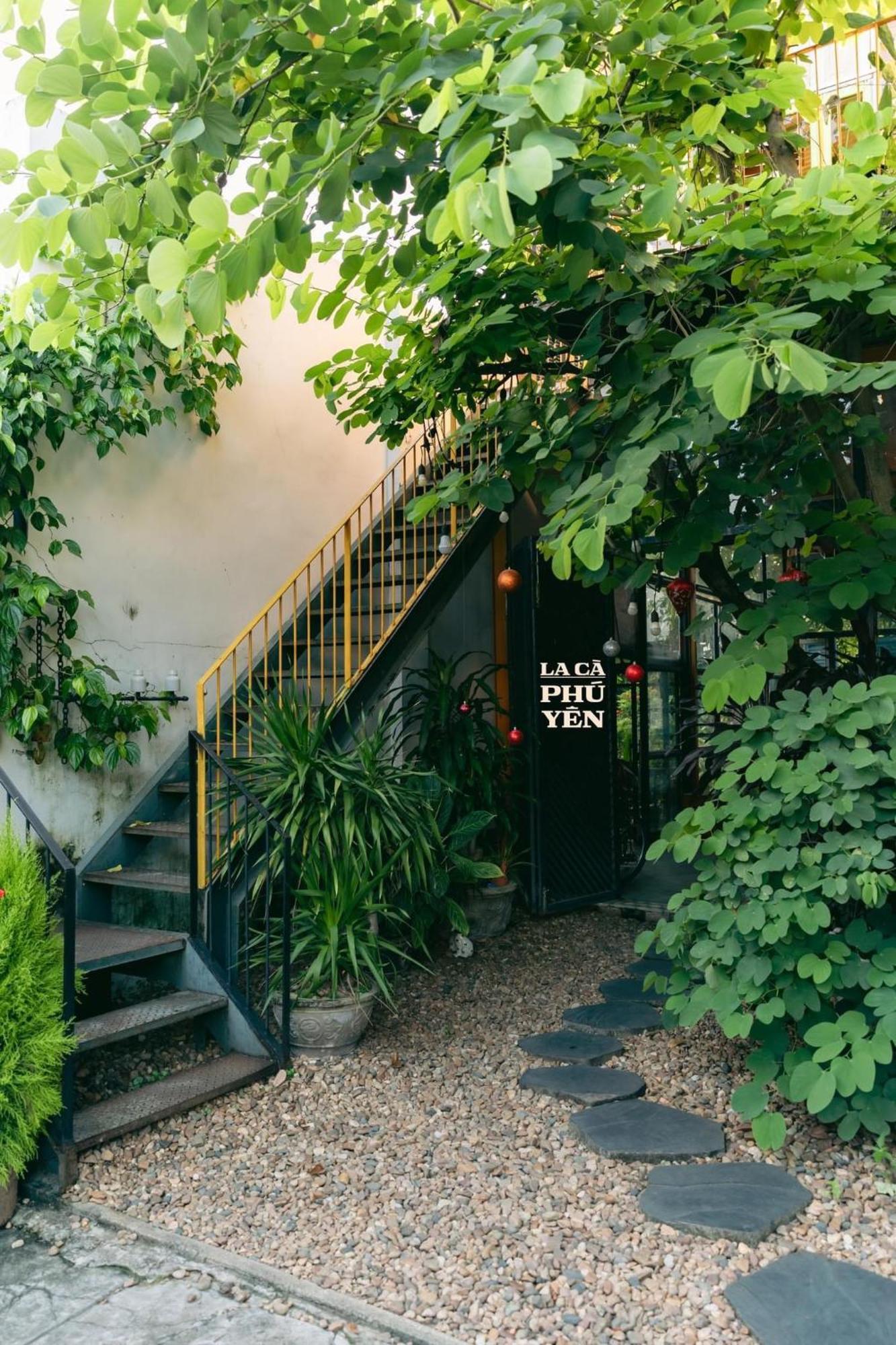 Yellow Farm Homestay Dong Tac Экстерьер фото