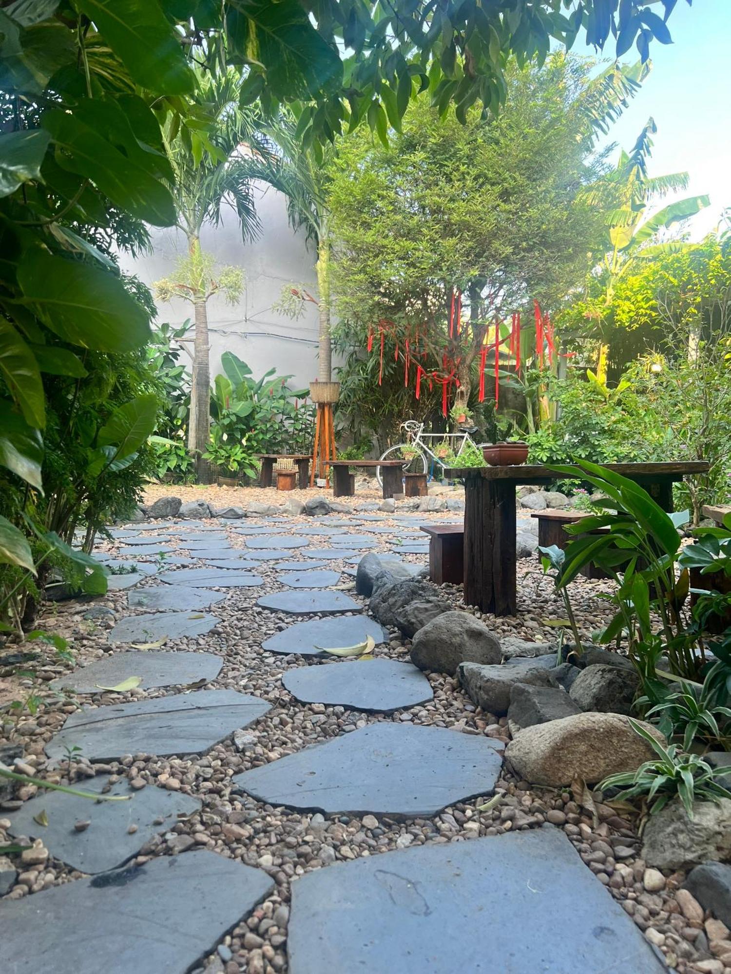 Yellow Farm Homestay Dong Tac Экстерьер фото